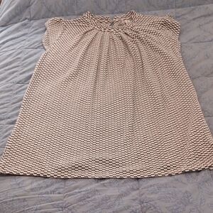 Elle Black and White Textured Sleeveless Top Size M